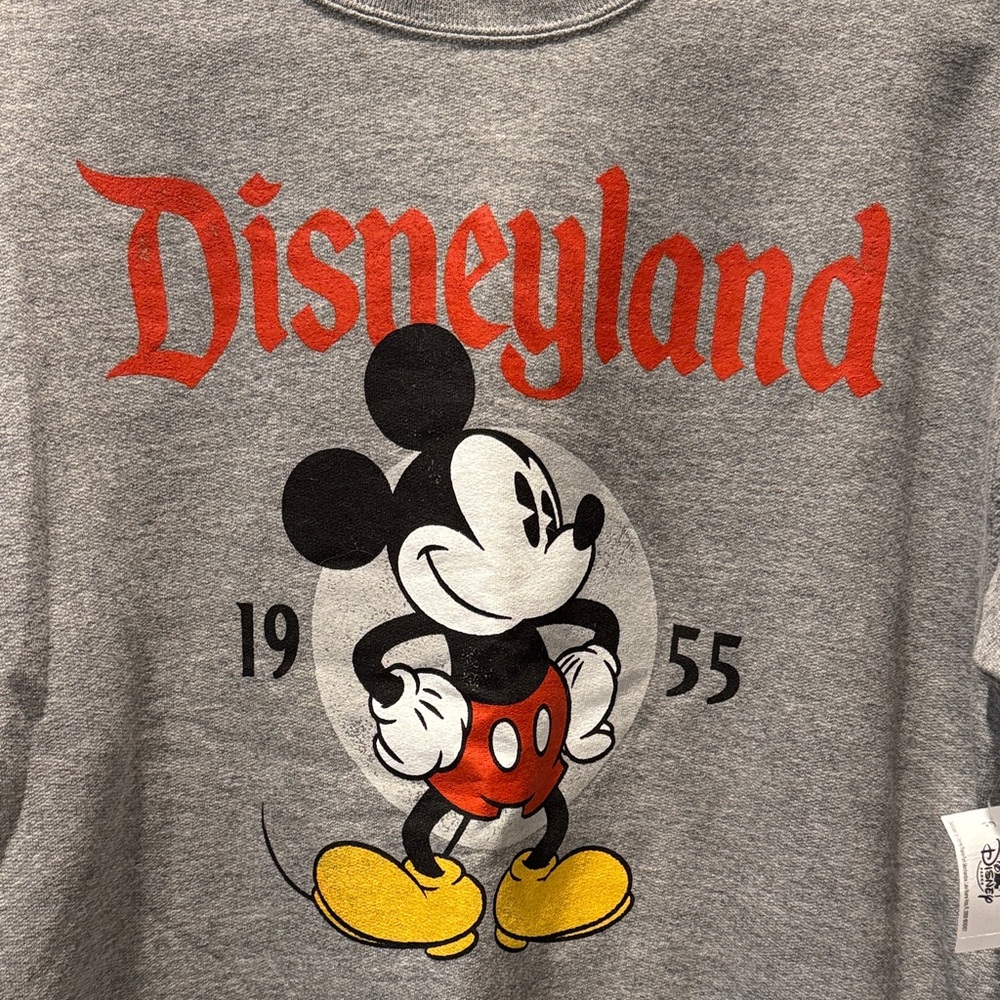 Disneyland Gray Crewneck Sweatshirt Mickey Mouse Disney Medium New with tags - Picture 2 of 5